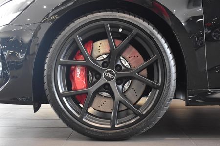 2024-Audi-RS3-Quattro-Auto_2