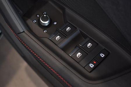 2024-Audi-RS3-Quattro-Auto_6