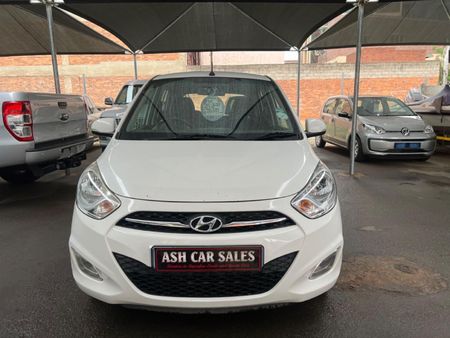 2016-Hyundai-i10-11-GLS-Motion_1