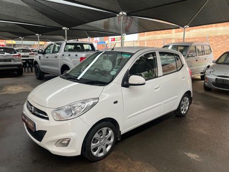 2016-Hyundai-i10-11-GLS-Motion_2