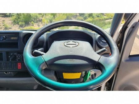 2014-Hino-300-614-Lwb-aw3-Fc-Cc_11