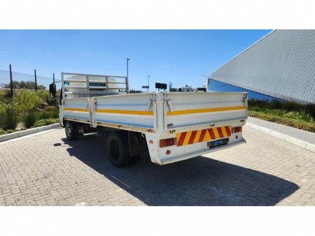 2014-Hino-300-614-Lwb-aw3-Fc-Cc_7