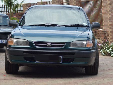 1999-Toyota-Corolla-RXi_2
