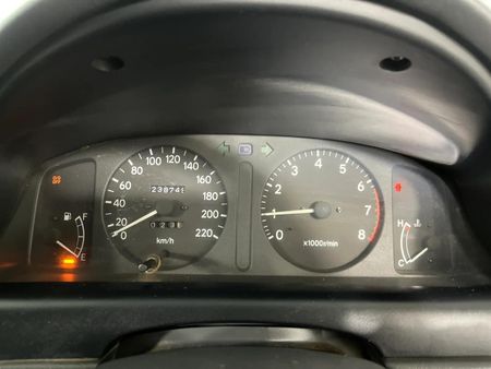 2000-Toyota-Corolla-180i-GLE-Auto_2