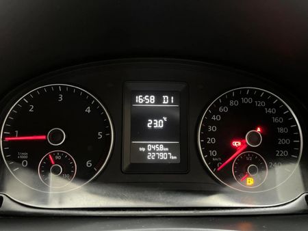2017-Volkswagen-Caddy-4-Maxi-16-TDI-75kW-Auto-Panel-Van_1