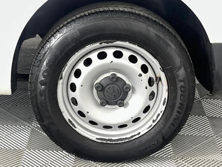 2017-Volkswagen-Caddy-4-Maxi-16-TDI-75kW-Auto-Panel-Van_5