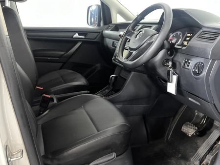 2017-Volkswagen-Caddy-4-Maxi-16-TDI-75kW-Auto-Panel-Van_7