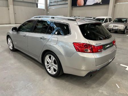 2010-Honda-Accord-Tourer-24-Executive_5