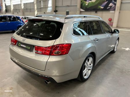 2010-Honda-Accord-Tourer-24-Executive_6
