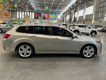 2010-Honda-Accord-Tourer-24-Executive_8