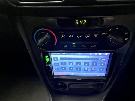 2002-Toyota-Corolla-RXi_9