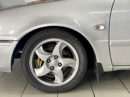 2002-Toyota-Corolla-RXi_13