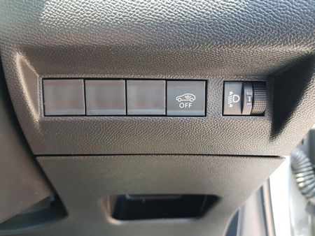 2023-Peugeot-208-12-Active_14