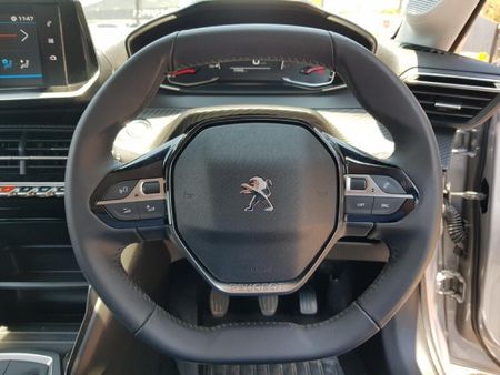 2023-Peugeot-208-12-Active_15