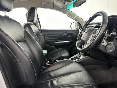 2021-Mitsubishi-Triton-24-Di-Dc-4x4-Auto-Double-Cab_13