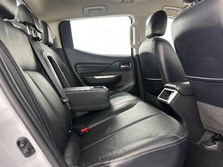 2021-Mitsubishi-Triton-24-Di-Dc-4x4-Auto-Double-Cab_14