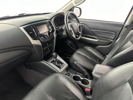 2021-Mitsubishi-Triton-24-Di-Dc-4x4-Auto-Double-Cab_3