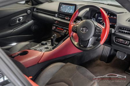2019-Toyota-Supra-GR-30T-Track_14
