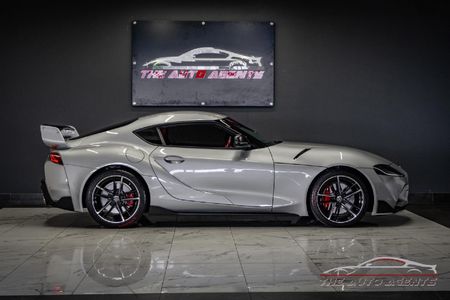 2019-Toyota-Supra-GR-30T-Track_3