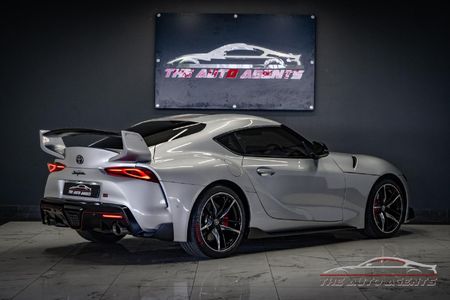 2019-Toyota-Supra-GR-30T-Track_4