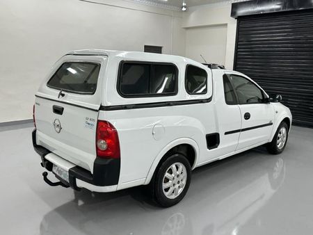 2009-Opel-Corsa-Utility-17-DTi_5