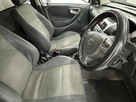 2009-Opel-Corsa-Utility-17-DTi_6