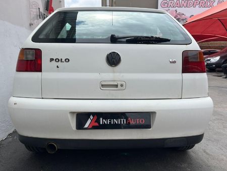 2002-Volkswagen-Polo-Playa-16_3