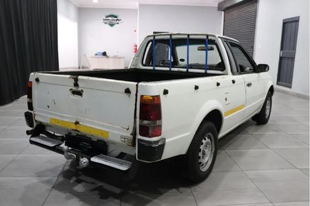 1994-Ford-Bantam-1300_8