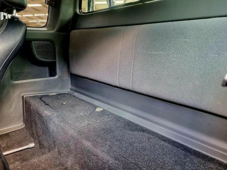 2015-Toyota-Hilux-30-D-4D-Legend-45-Xtra-Cab_9
