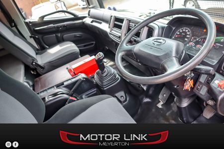 2016-Hino-500-2626-CU5-FC-CC_11