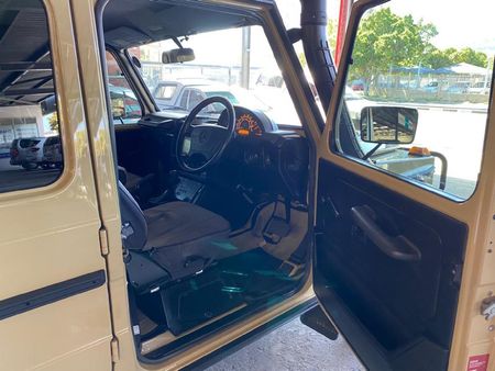2013-Mercedes-Benz-G-Class-G-300-CDI-Professional_14
