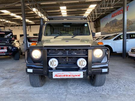 2013-Mercedes-Benz-G-Class-G-300-CDI-Professional_1