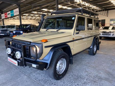 2013-Mercedes-Benz-G-Class-G-300-CDI-Professional_2