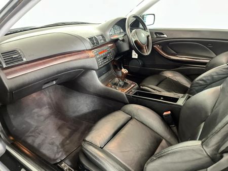 2005-BMW-3-Series-325Ci-Coupe_3