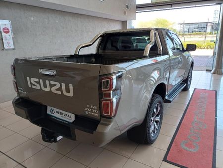2023-Isuzu-D-Max-30-DDI-LSE-Auto-Extended-Cab_3