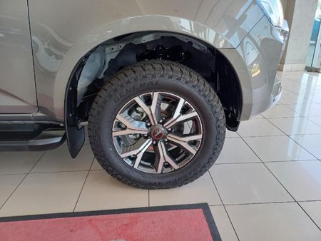 2023-Isuzu-D-Max-30-DDI-LSE-Auto-Extended-Cab_5