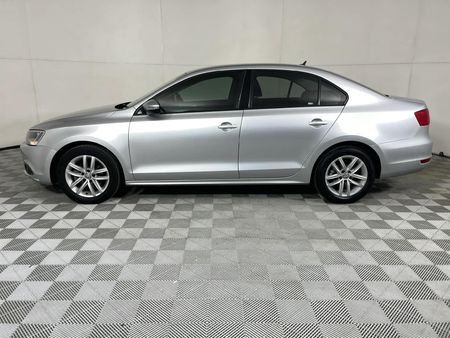2014-Volkswagen-Jetta-VI-16-TDI-Comfortline-Auto_12