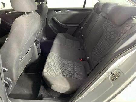 2014-Volkswagen-Jetta-VI-16-TDI-Comfortline-Auto_3