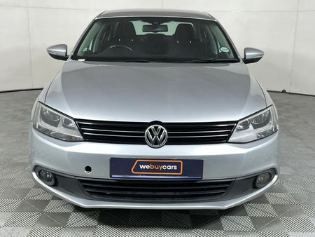 2014-Volkswagen-Jetta-VI-16-TDI-Comfortline-Auto_8