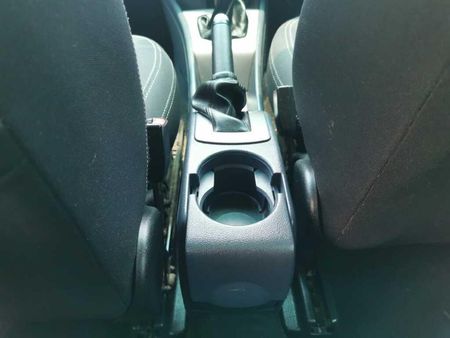 2009-Ford-Ikon-16-Trend_13