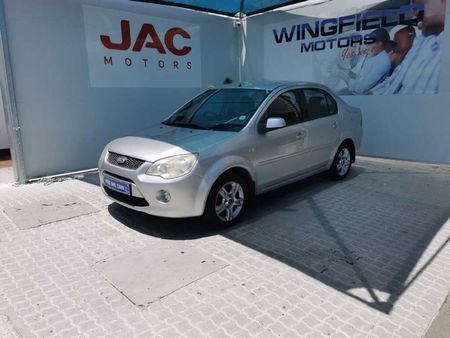 2009-Ford-Ikon-16-Trend_2