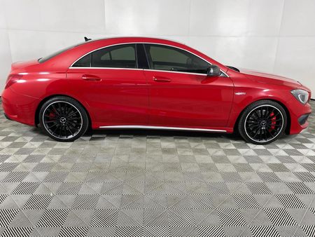 2014-Mercedes-AMG-CLA-45-AMG_15