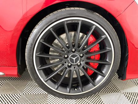 2014-Mercedes-AMG-CLA-45-AMG_5