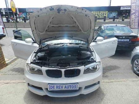2013-BMW-1-Series-120i-Convertible-M-Sport-Auto_15