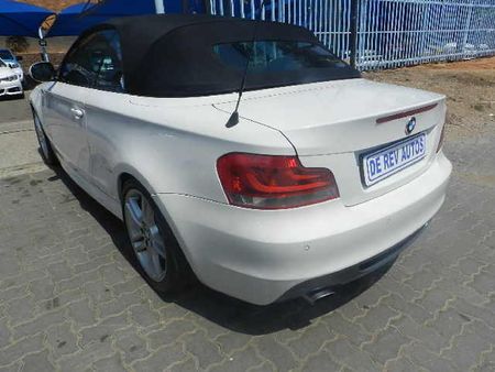 2013-BMW-1-Series-120i-Convertible-M-Sport-Auto_4