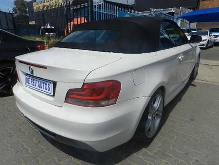 2013-BMW-1-Series-120i-Convertible-M-Sport-Auto_5