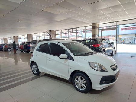 2014-Honda-Brio-12-Comfort-Auto_0