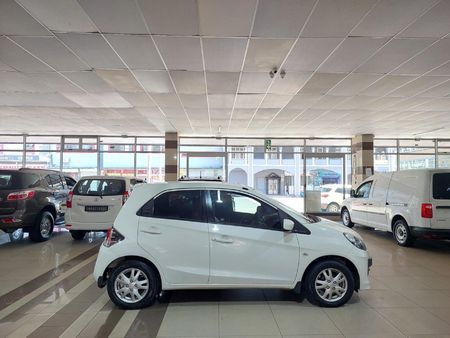 2014-Honda-Brio-12-Comfort-Auto_1