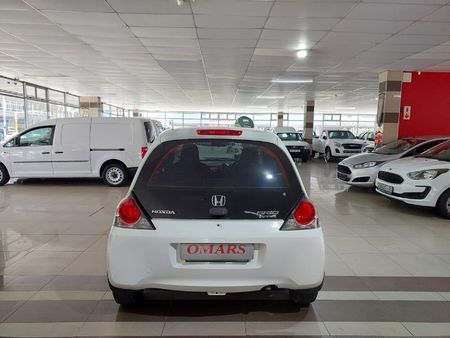 2014-Honda-Brio-12-Comfort-Auto_2