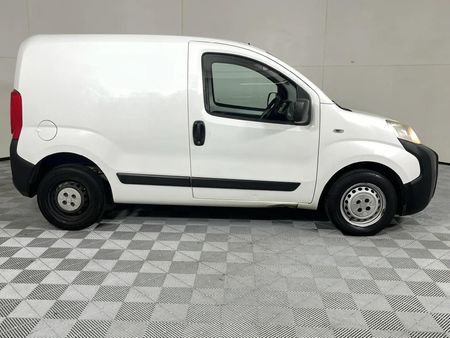 2015-Fiat-Fiorino-14-Panel-Van_12